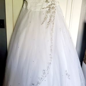 MAKE OFFER - Mori Lee Wedding Dress size 12